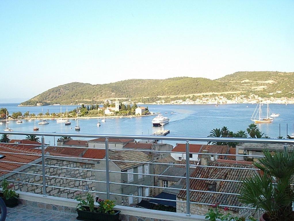 Apartment II Radisic Beautiful View Vis Exteriér fotografie